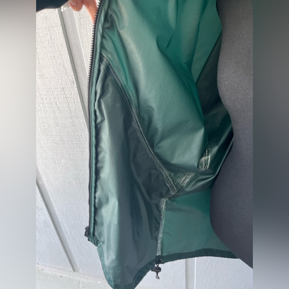 L.L.Bean Outdoors Men’s Large Green Hooded Rain Jacket Lightweight Shell - Picture 10 of 12